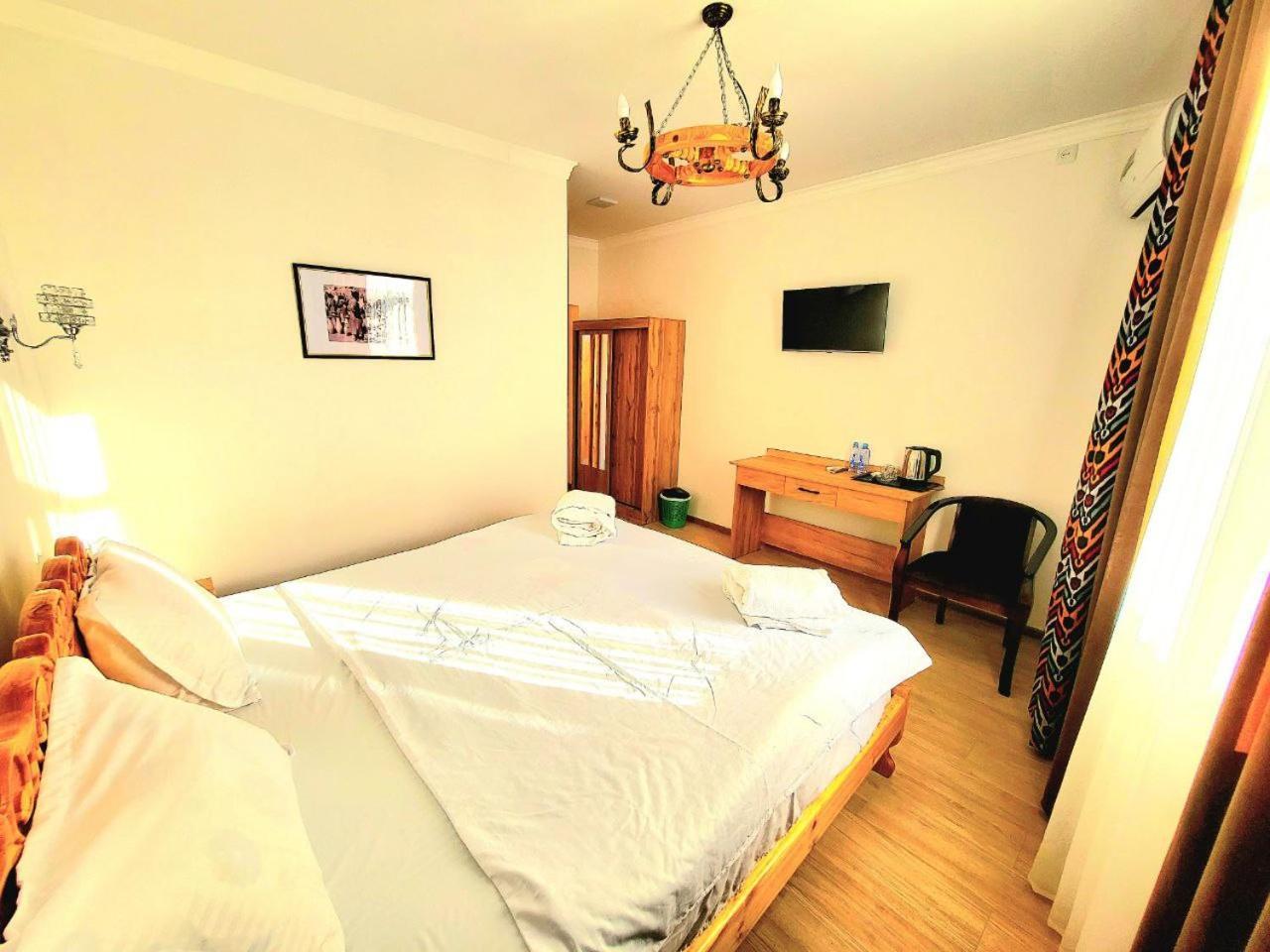 Ulli Oy Boutique Hotel & Terrace Khiva Bagian luar foto