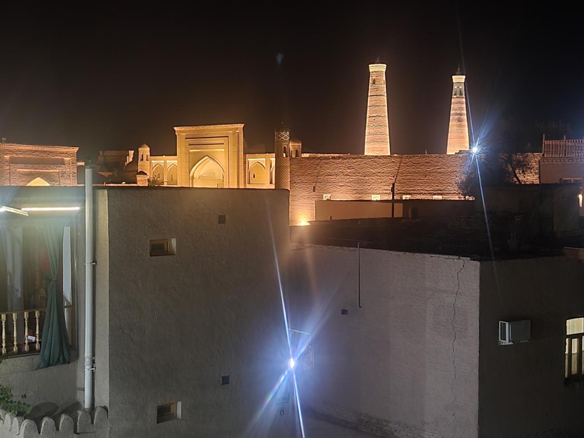 Ulli Oy Boutique Hotel & Terrace Khiva Bagian luar foto