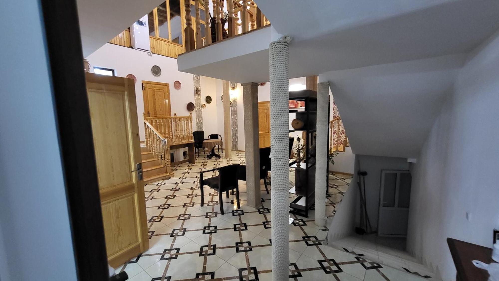 Ulli Oy Boutique Hotel & Terrace Khiva Ruang foto