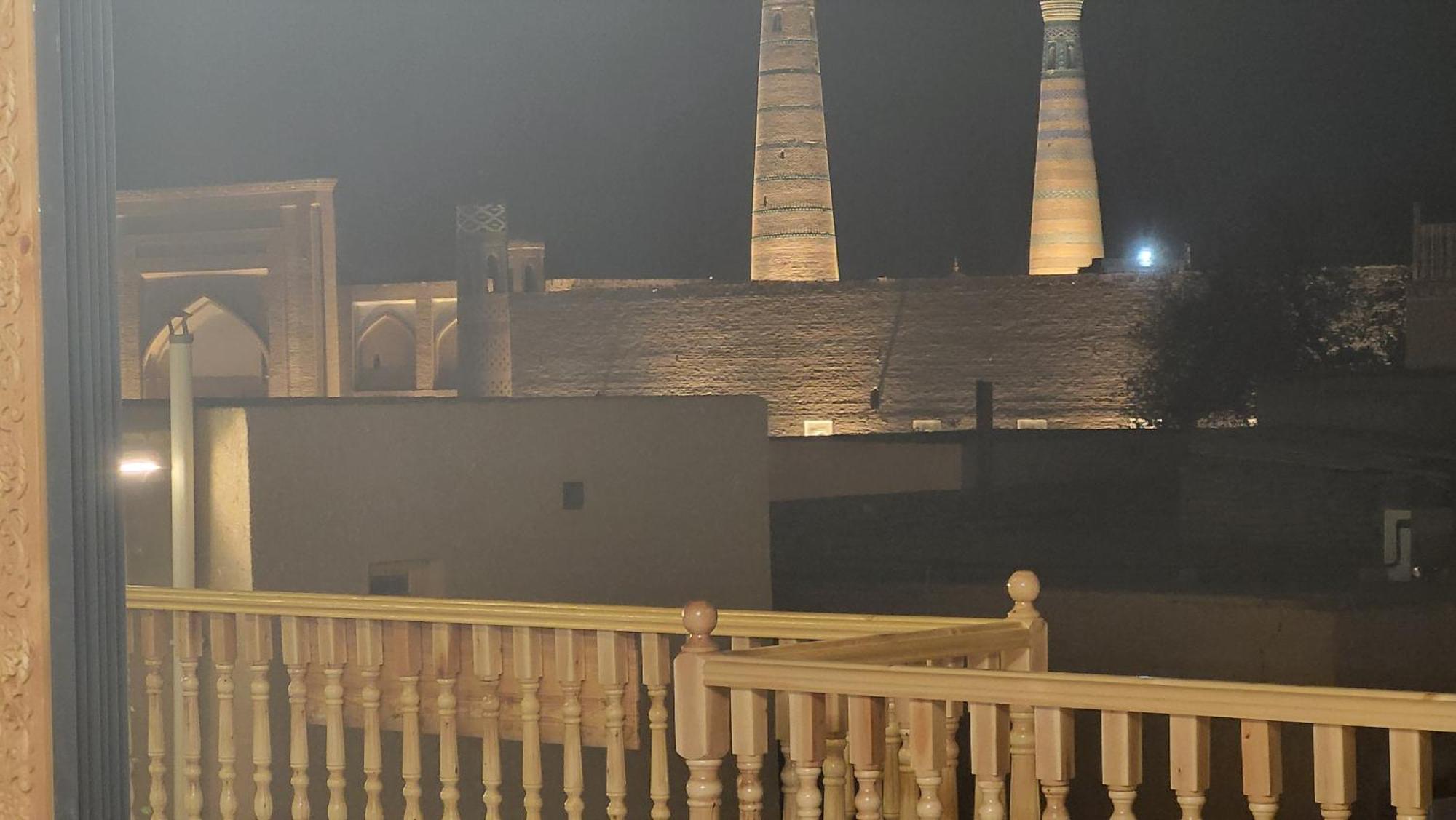 Ulli Oy Boutique Hotel & Terrace Khiva Bagian luar foto