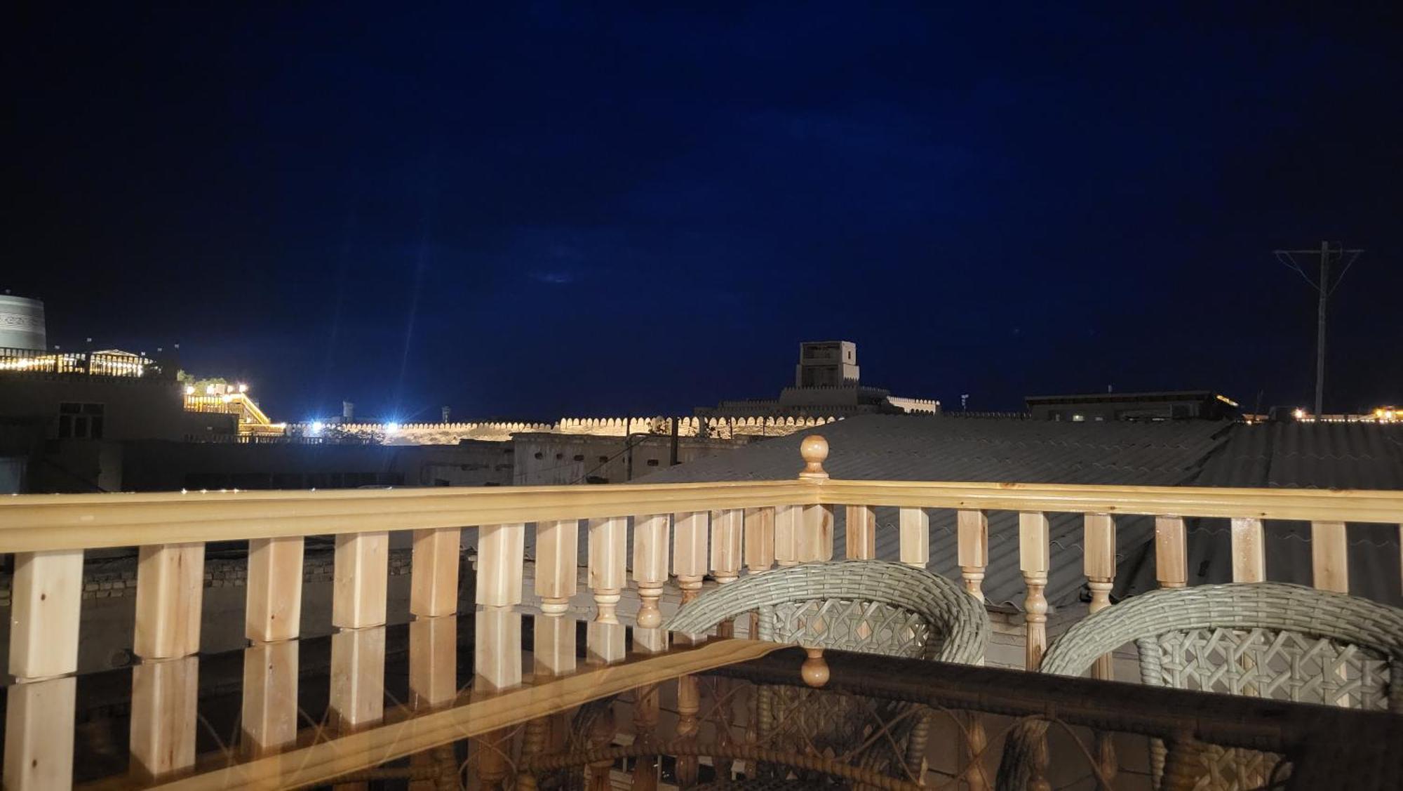 Ulli Oy Boutique Hotel & Terrace Khiva Bagian luar foto